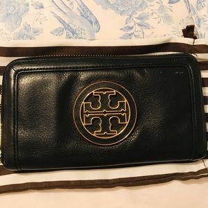 Tory Burch wallet